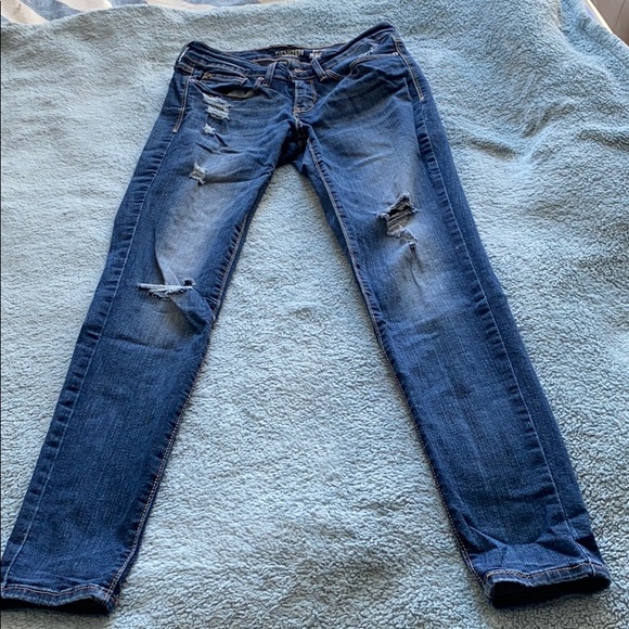 Denizens from Levi’s Low Rise Jeggings - Picture 11 of 15